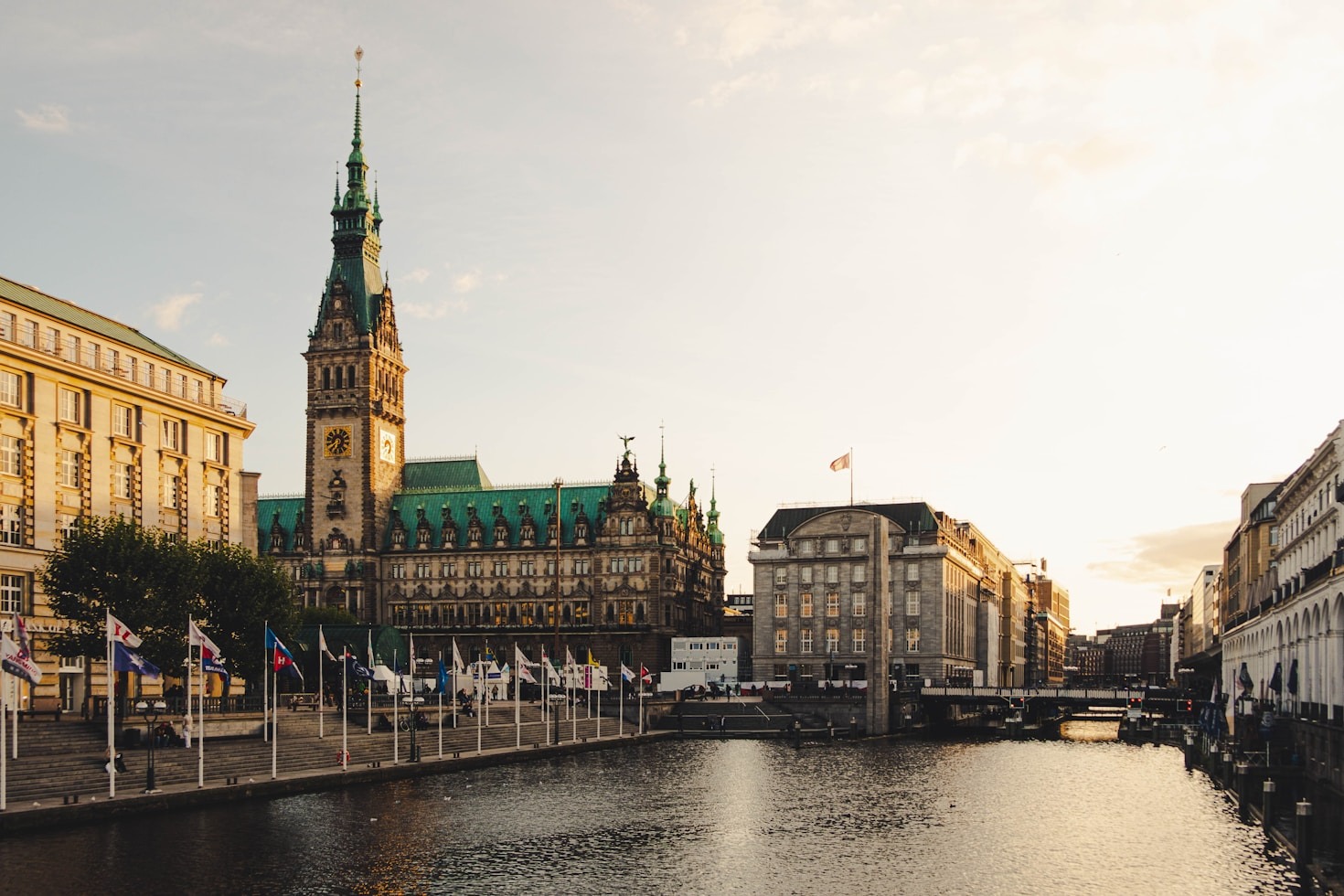 The Best Times to Travel to Hamburg
